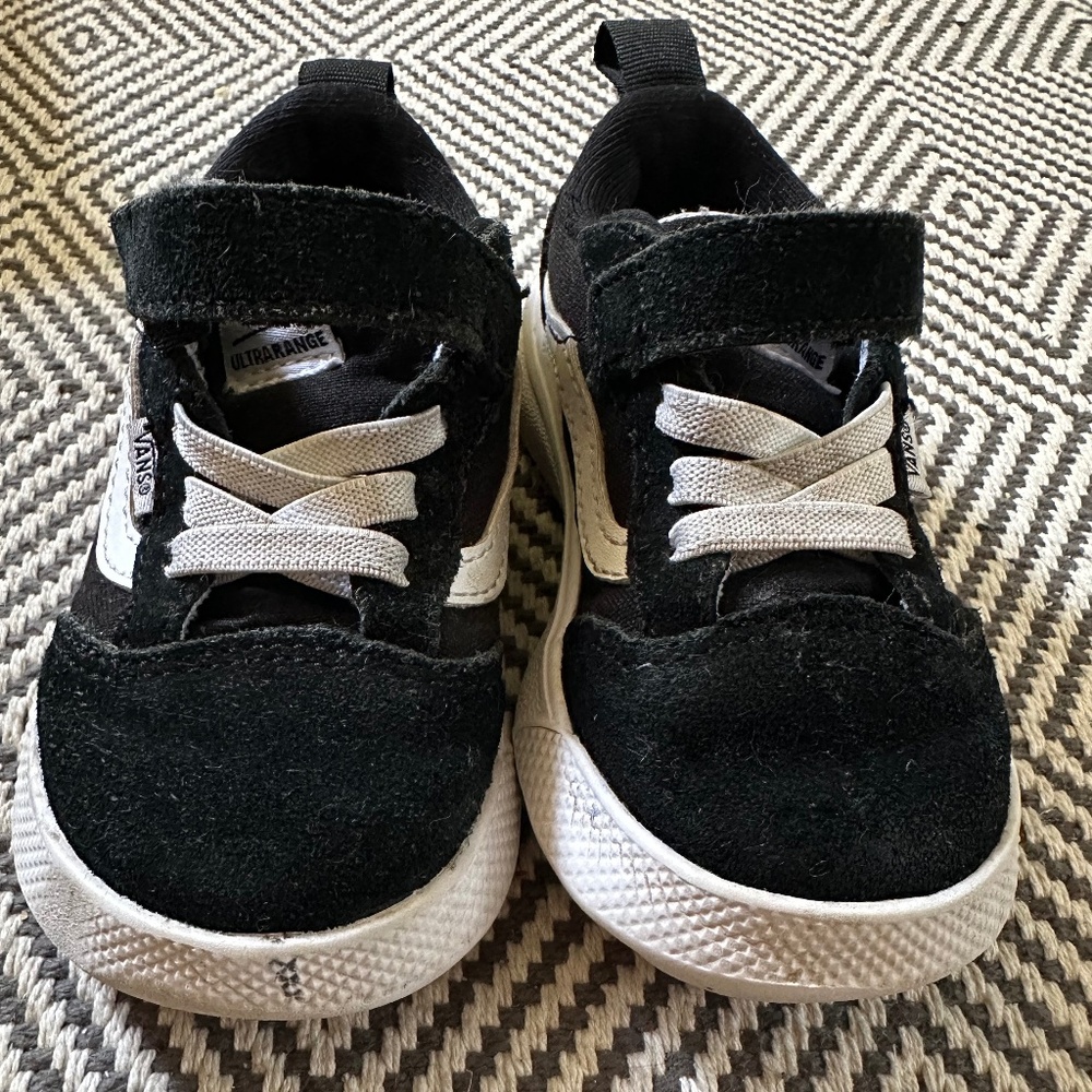 Toddler size 6 vans only